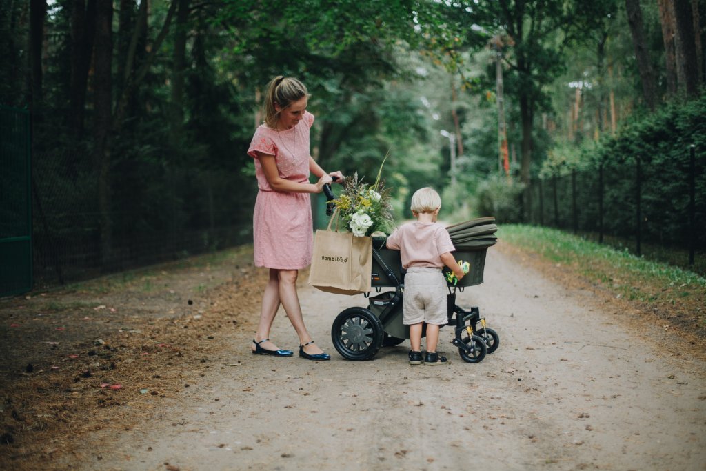 Pierwszy spacer z noworodkiem co ze sobą zabrać? BoboMix.pl