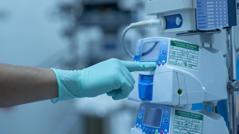 wyposażenie sal operacyjnych 3.jpg